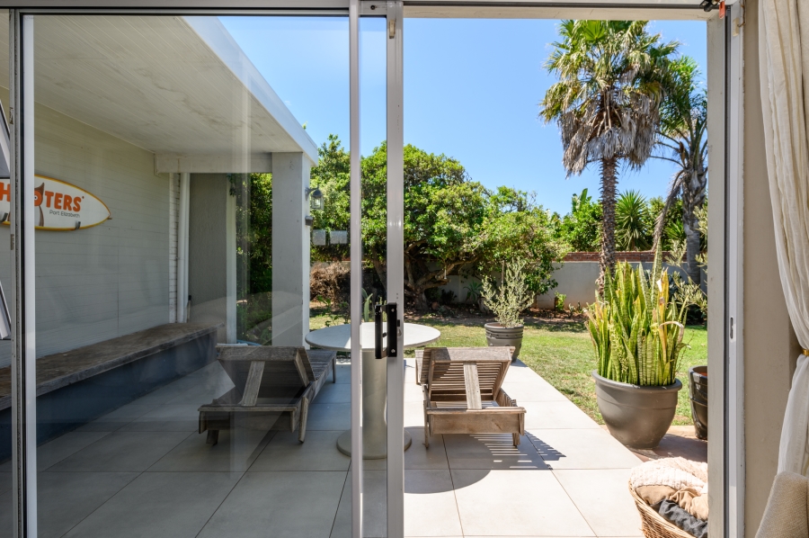 To Let 5 Bedroom Property for Rent in Summerstrand Eastern Cape